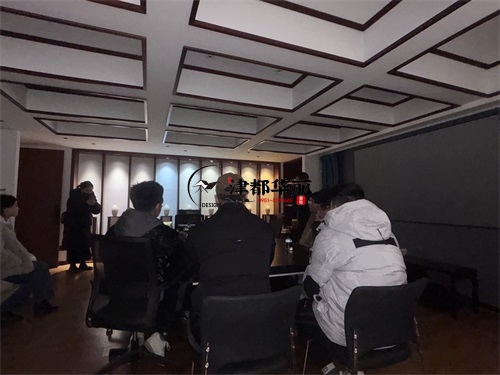 銀川主案設(shè)計(jì)師與燈具廠家交流學(xué)習(xí)|津都華麗設(shè)計(jì)